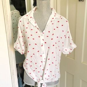Maurices tie front watermelon 🍉 button down blouse. Size M. EUC